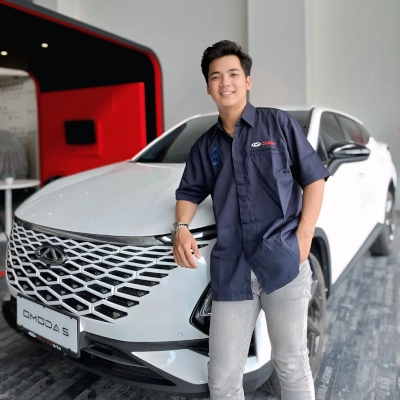 stevan sales consultant chery arta jakarta