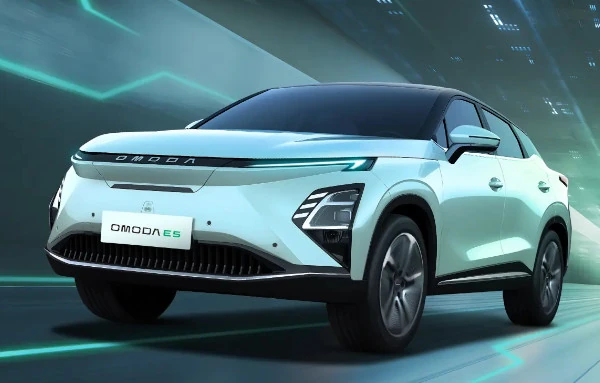 Chery Jakarta ES Front